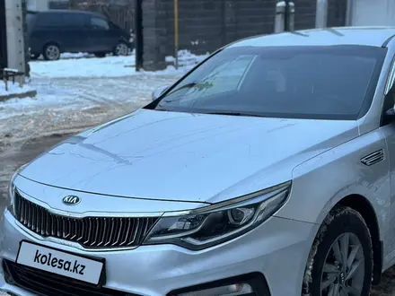 Kia K5 2020 года за 9 500 000 тг. в Алматы – фото 4