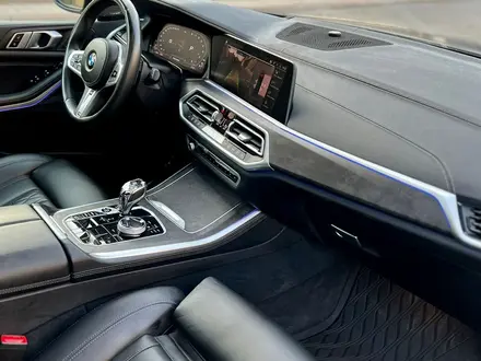 BMW X5 2020 года за 37 900 000 тг. в Караганда – фото 18