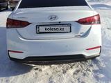 Hyundai Accent 2018 годаfor6 800 000 тг. в Щучинск – фото 2