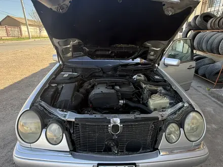 Mercedes-Benz E 200 1996 года за 2 900 000 тг. в Шымкент – фото 11