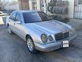 Mercedes-Benz E 200 1996 года за 2 900 000 тг. в Шымкент – фото 2
