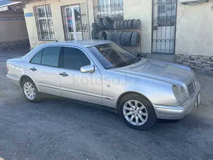 Mercedes-Benz E 200 1996 года за 2 900 000 тг. в Шымкент – фото 6