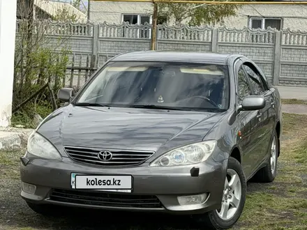 Toyota Camry 2004 года за 5 800 000 тг. в Актобе – фото 9