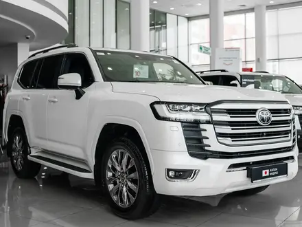 Toyota Land Cruiser Premium+ 2025 года за 74 890 000 тг. в Астана