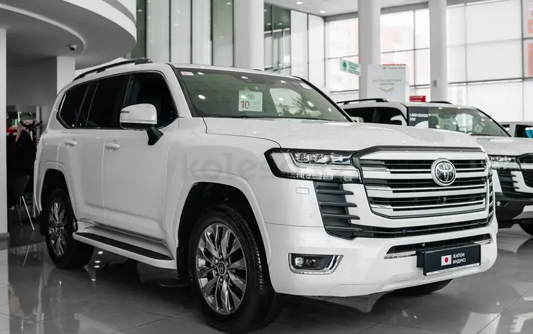 Toyota Land Cruiser Premium+ 2025 годаүшін74 890 000 тг. в Астана
