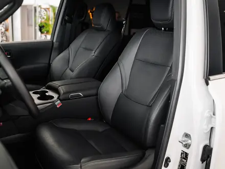 Toyota Land Cruiser Premium+ 2025 года за 74 890 000 тг. в Астана – фото 8
