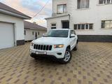 Jeep Grand Cherokee 2015 года за 14 700 000 тг. в Астана