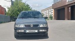 Volkswagen Passat 1995 года за 2 490 000 тг. в Астана