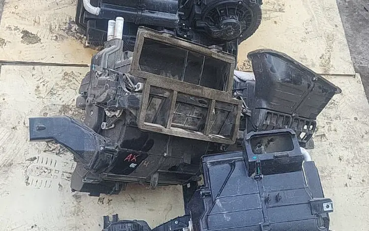 Hyundai Accent 2015 год печка сборе за 1 000 тг. в Алматы