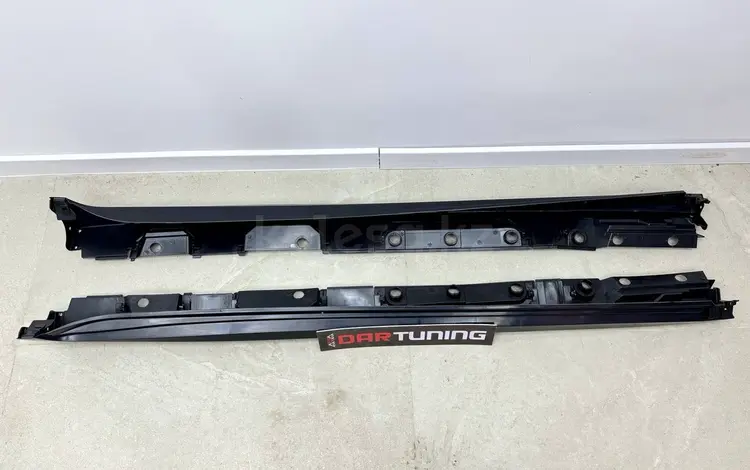 Порог Toyota Camry 70-75 за 35 000 тг. в Астана