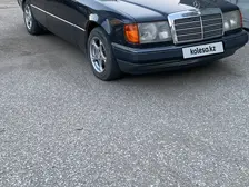 Mercedes-Benz E-Class, 1992