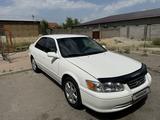 Toyota Camry 2000 года за 3 300 000 тг. в Тараз