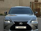 Lexus ES 350 2020 года за 19 500 000 тг. в Шымкент – фото 2
