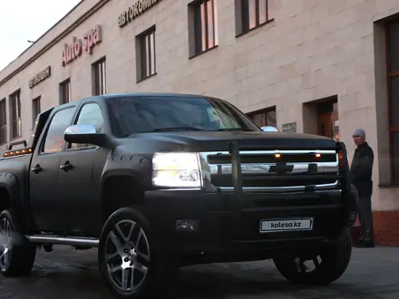 Chevrolet Silverado 2010 года за 20 000 000 тг. в Караганда – фото 23