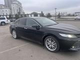 Toyota Camry 2020 года за 15 500 000 тг. в Астана – фото 3