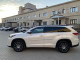 Toyota Highlander 2017 годаүшін16 500 000 тг. в Актау – фото 4