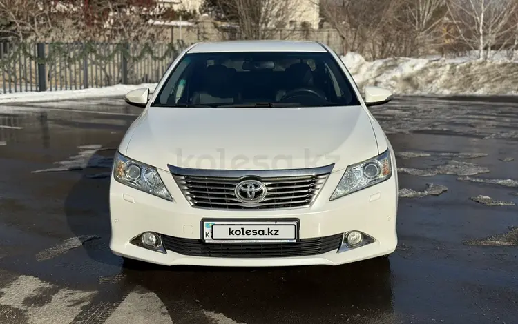 Toyota Camry 2014 годаfor10 500 000 тг. в Алматы