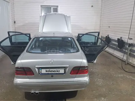 Mercedes-Benz E 430 2001 года за 5 800 000 тг. в Кызылорда – фото 16