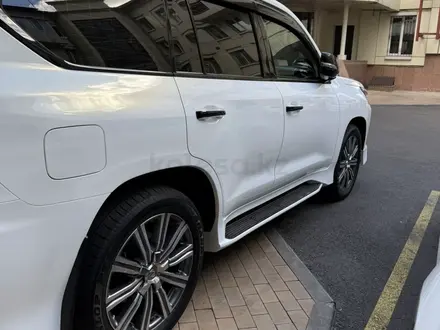 Lexus LX 570 2016 года за 45 000 000 тг. в Астана – фото 4