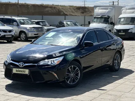Toyota Camry 2016 года за 8 500 000 тг. в Атырау