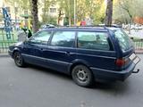 Volkswagen Passat 1993 года за 1 300 000 тг. в Астана – фото 3