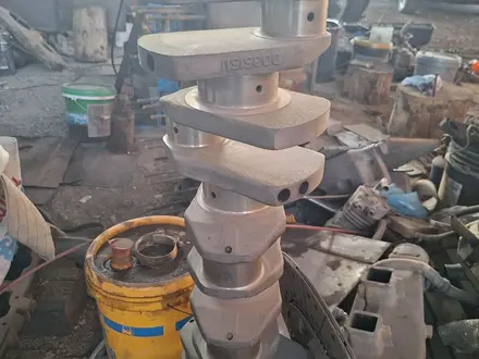 Вал коленчатый wd618 за 275 000 тг. в Алматы