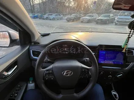 Hyundai Accent 2021 года за 7 300 000 тг. в Алматы – фото 8