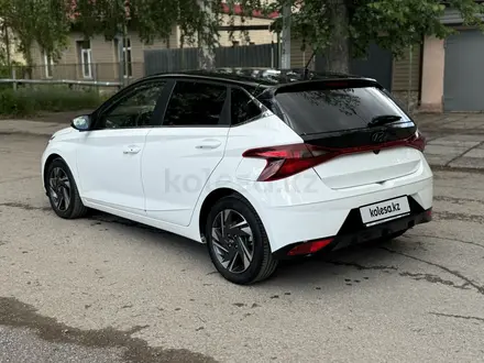 Hyundai i20 2023 года за 6 350 000 тг. в Караганда – фото 14