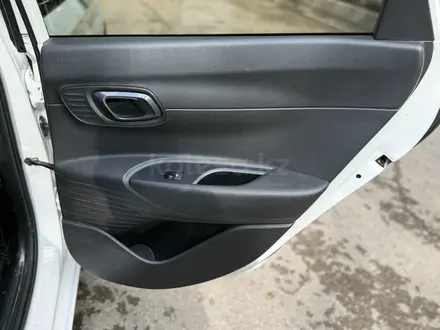 Hyundai i20 2023 года за 6 350 000 тг. в Караганда – фото 19