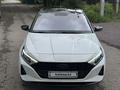 Hyundai i20 2023 года за 6 350 000 тг. в Караганда – фото 5