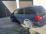 Volkswagen Sharan 2006 годаүшін4 300 000 тг. в Караганда – фото 4