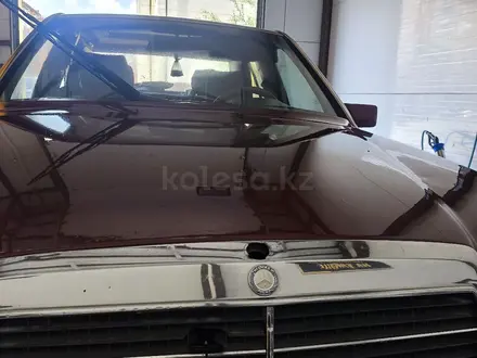Mercedes-Benz E 230 1992 года за 1 200 000 тг. в Караганда – фото 35