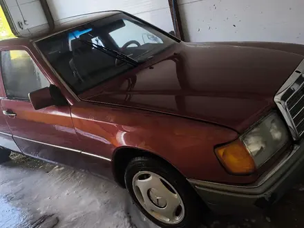 Mercedes-Benz E 230 1992 года за 1 200 000 тг. в Караганда – фото 70