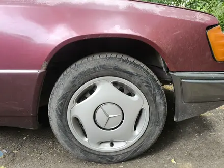 Mercedes-Benz E 230 1992 года за 1 200 000 тг. в Караганда – фото 72