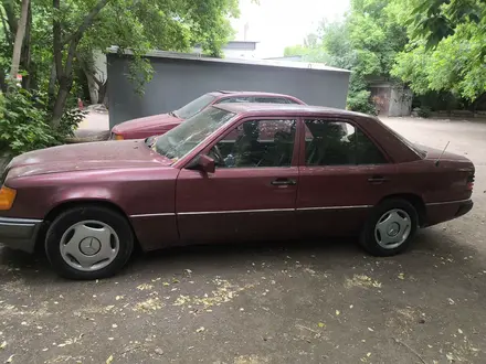 Mercedes-Benz E 230 1992 года за 1 200 000 тг. в Караганда – фото 73