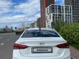 Hyundai Accent 2017 года за 7 300 000 тг. в Астана – фото 2