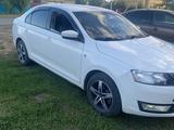 Skoda Rapid 2015 года за 3 300 000 тг. в Уральск – фото 3