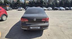 Volkswagen Passat 2014 года за 7 450 000 тг. в Алматы – фото 2