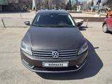 Volkswagen Passat 2014 года за 7 450 000 тг. в Алматы