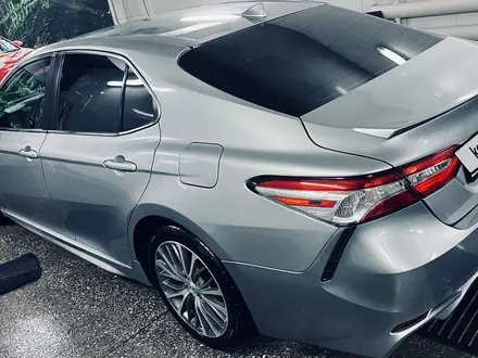 Toyota Camry 2019 года за 11 500 000 тг. в Усть-Каменогорск – фото 16