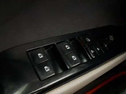 Toyota Camry 2018 года за 8 950 000 тг. в Астана – фото 21