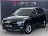 Volkswagen Tiguan 2013 года за 6 990 000 тг. в Актобе