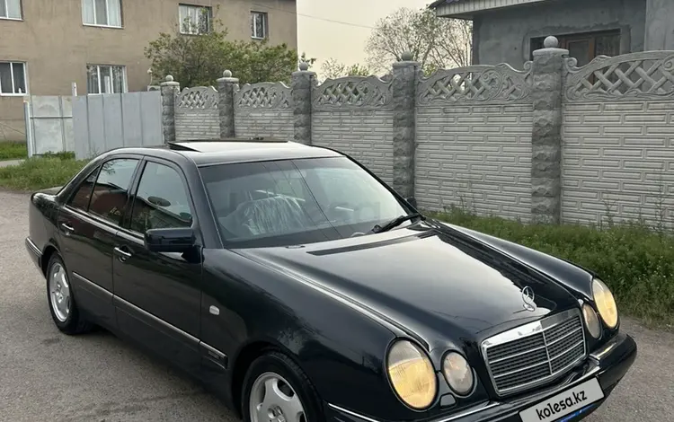 Mercedes-Benz E 320 1998 годаүшін4 250 000 тг. в Алматы