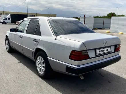 Mercedes-Benz E 230 1992 года за 2 200 000 тг. в Шу – фото 6