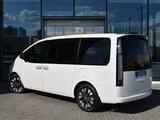 Hyundai Staria Luxe 2023 года за 19 190 000 тг. в Астана – фото 3