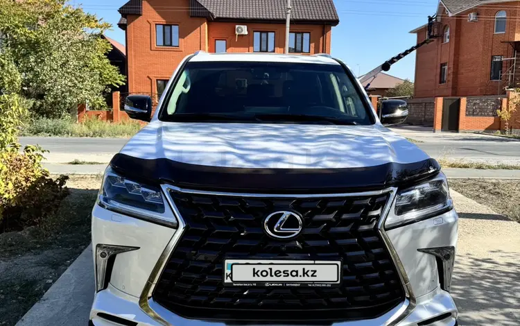 Lexus LX 570 2020 годаfor58 990 000 тг. в Атырау