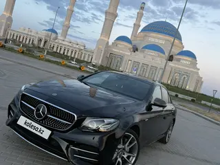 Mercedes-Benz E 43 AMG