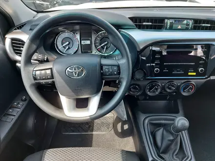 Toyota Hilux Comfort 2022 года за 22 750 000 тг. в Костанай – фото 8