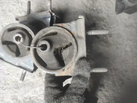 Подушка двигателя задняя rav4 за 10 000 тг. в Алматы – фото 7