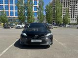 Toyota Camry 2019 годаүшін13 700 000 тг. в Астана – фото 2